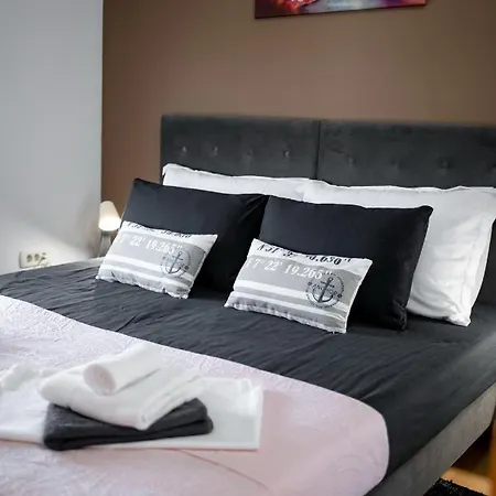 Malu Sunset Apartamento