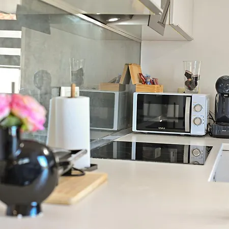 Malu Sunset アパート ザダル