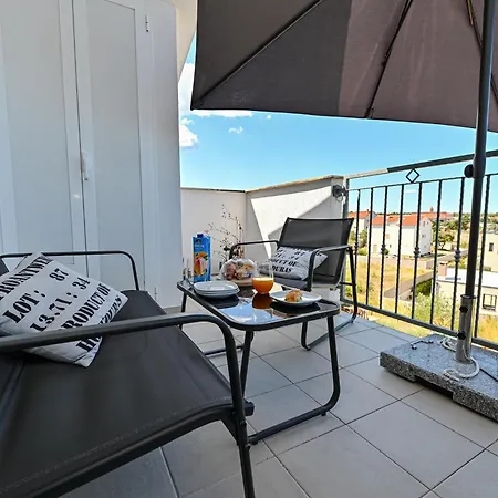 Malu Sunset アパート *